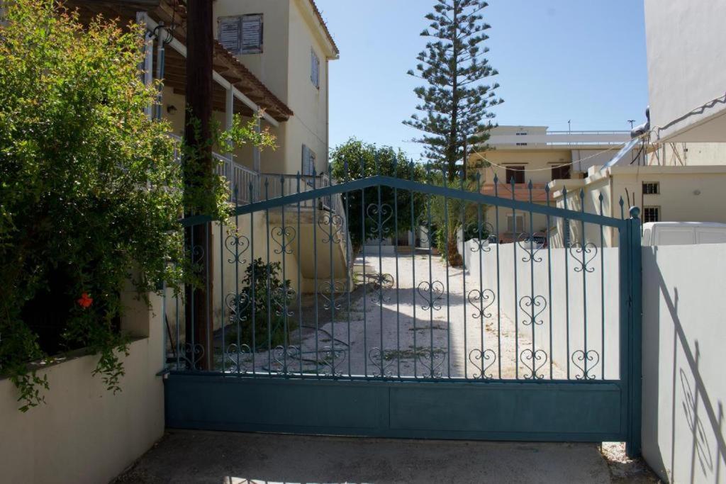 Stamatias Home, Fully Equipped Cottage 5 Minutes From The Sea Hriszí Aktí Haniá Kültér fotó